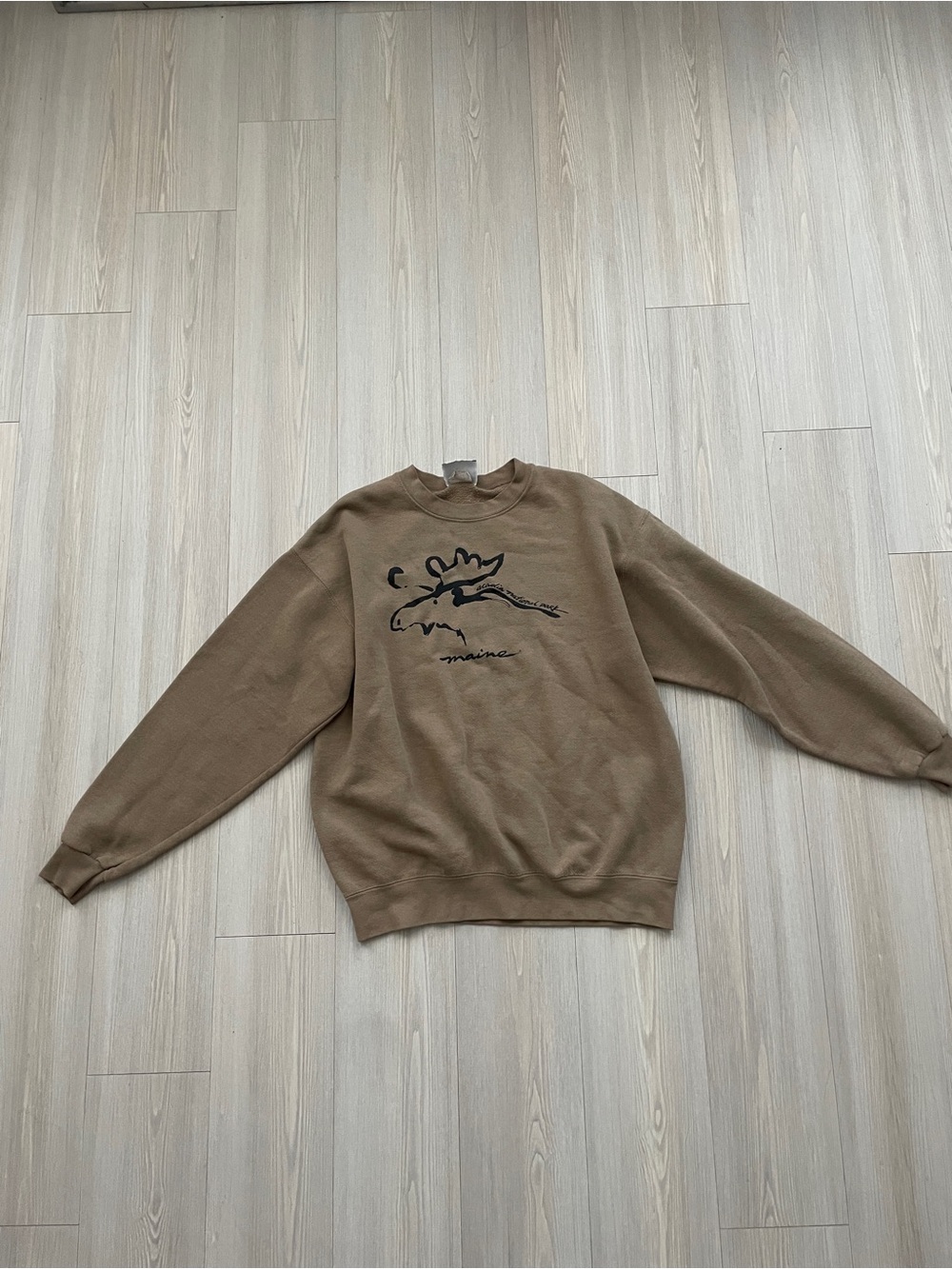 Lee Brown Crewneck Sweatshirt with Moose Graphic